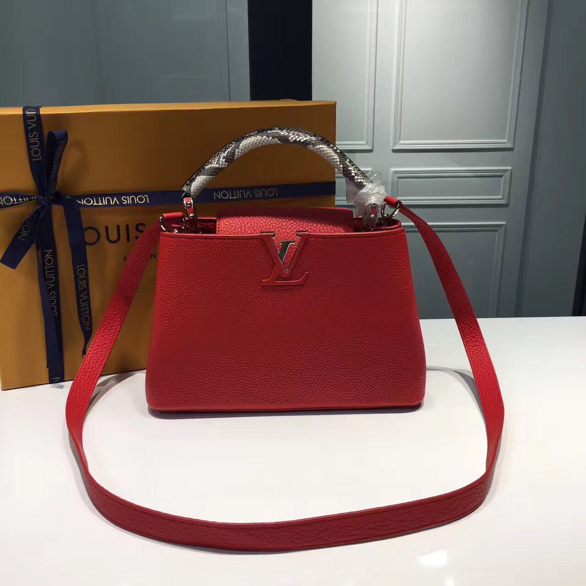 l0vis Vvtt0n capucines bb 3679 27cm x 21cm x 9cm