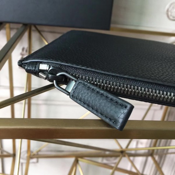 Pra*a leather clutch bag 4316 28cm x 1.5cm x 18cm