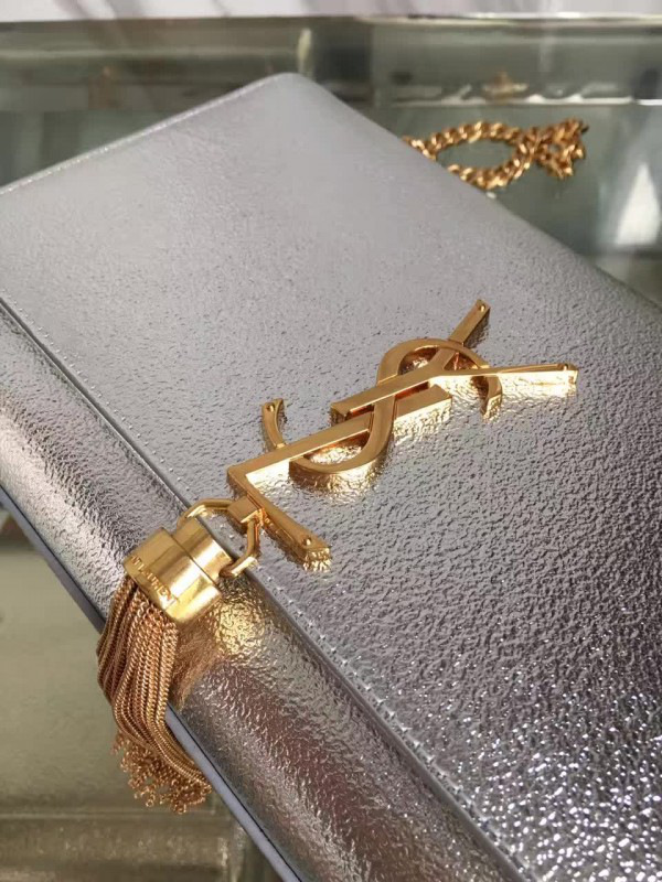 Y51 kate chain wallet with tassel in crinkled metallic leather 5055 24cm x 14cm x 4.5cm