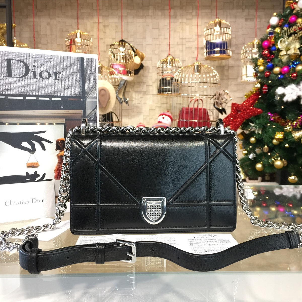 D10r ama 1749  21.5cm x 6.5cm x 13cm