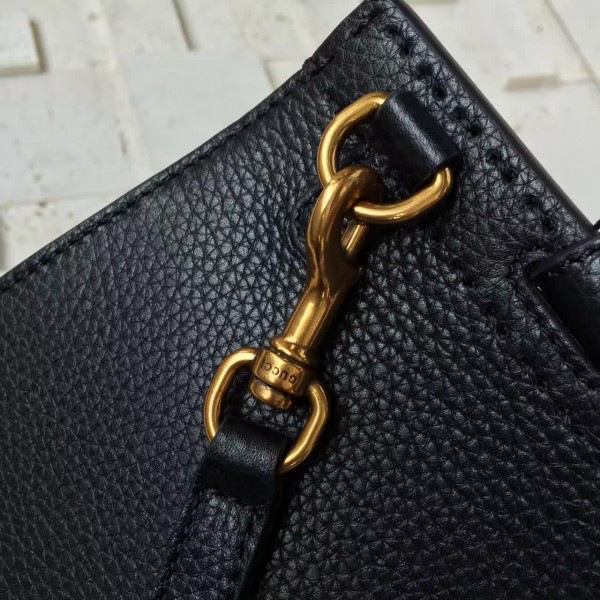 Gvc*1 gg marmont leather tote bag 2240