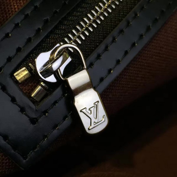 l0vis Vvtt0n leather cohotbag  clutch bag
