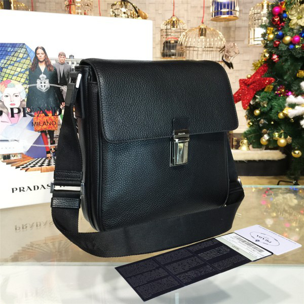 Pra*a cortex shoulder bag z3889 26cm x 7.5cm x 27cm