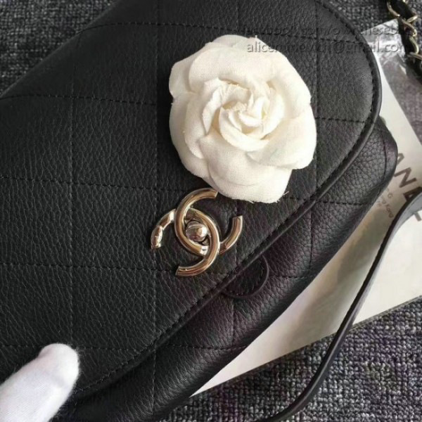 Ch**el grained calfskin caviar stitched shoulder bag black  a92949