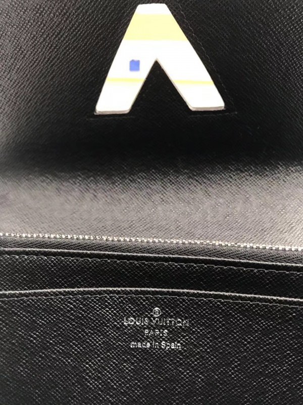 l0vis Vvtt0n twist wallet noir_m61179_19*10.5*3cm