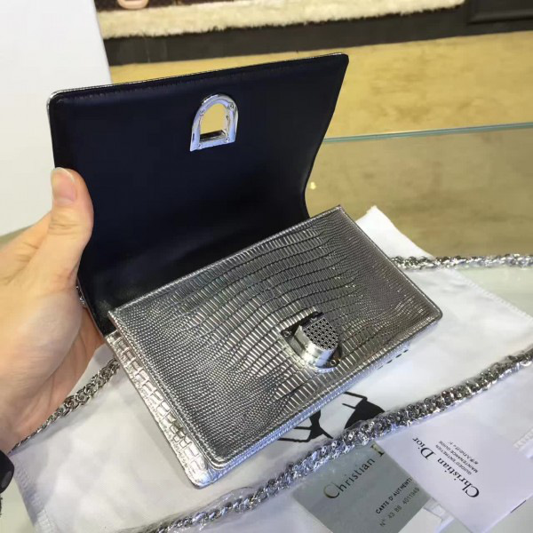 D10r ama 1766 18cm x 4cm x 12cm