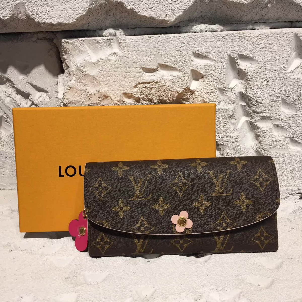 l0vis Vvtt0n emilie wallet cohotbag m62941