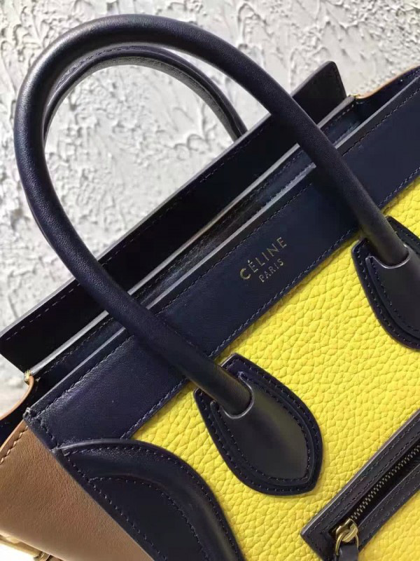 Bv*b*rry green shoulder bag 28cm x 12.5cm x 20.5cm