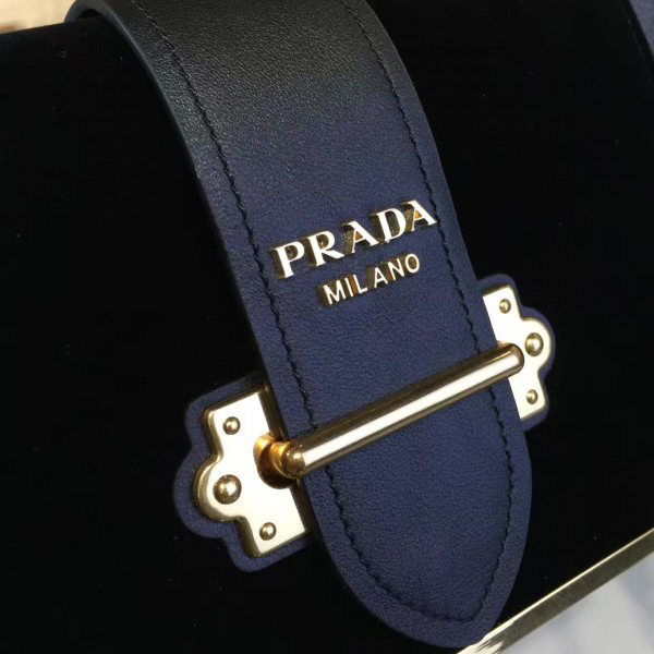Pra*a velvet cahier bag black 4263 20cm x 14.5 cm x 7cm