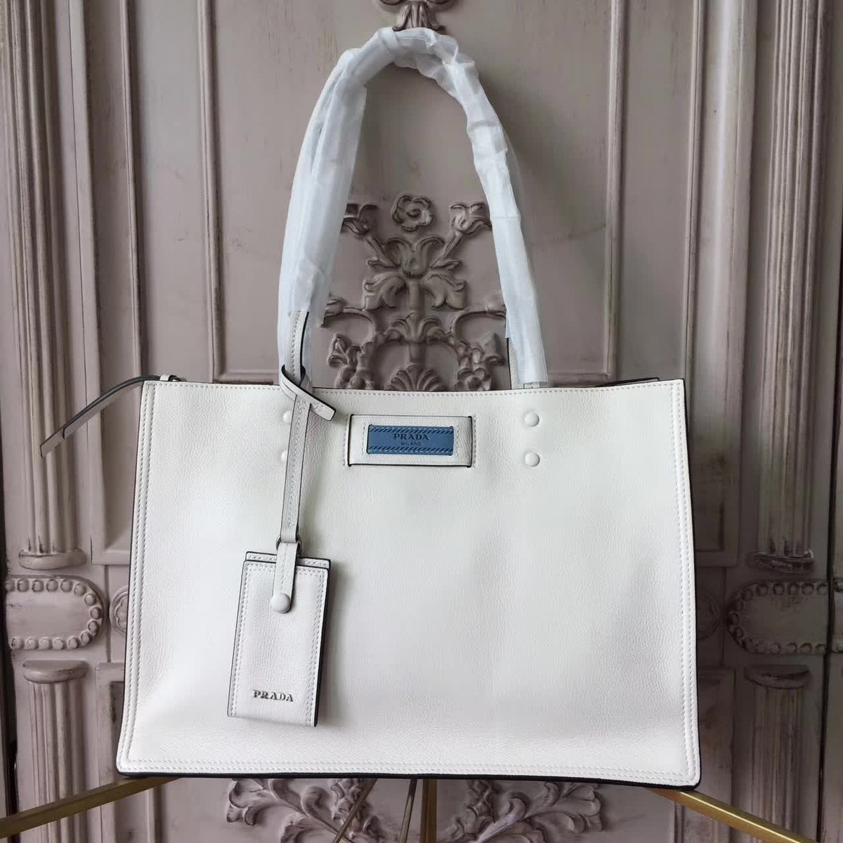 Pra*a cortex shoulder bag z4297  33.5cmx15.5cmx23cm
