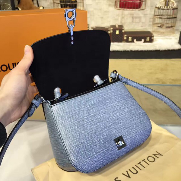 l0vis Vvtt0n chain cohotbag it bag pm 3656