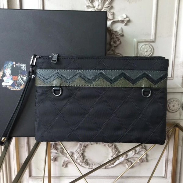 Pra*a nylon clutch 4306 28cm x 1.5cm x 18cm