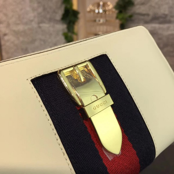Gvc*1 wallet white 2509 19cmx2cmx10cm