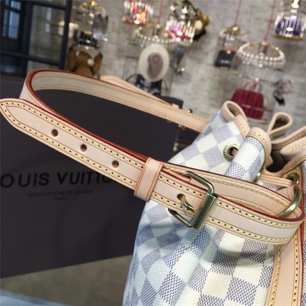 l0vis Vvtt0n monogram  noe bb_24.5cm