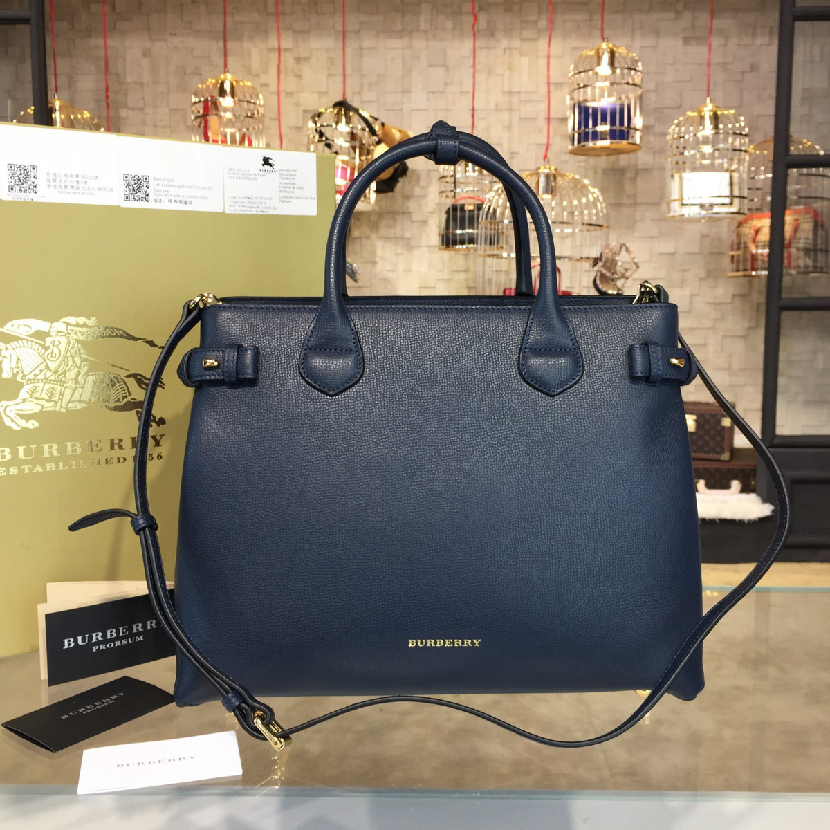 Bv*b*rry dark blue shoulder bag 35cm x 15cm x 26cm