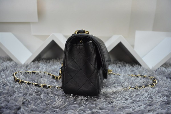 Ch**el lambskin leather flap bag with gold/silver chain black 20cm