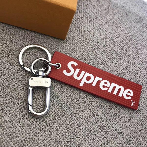 l0vis vvtt0n S*perme key ring red 3801