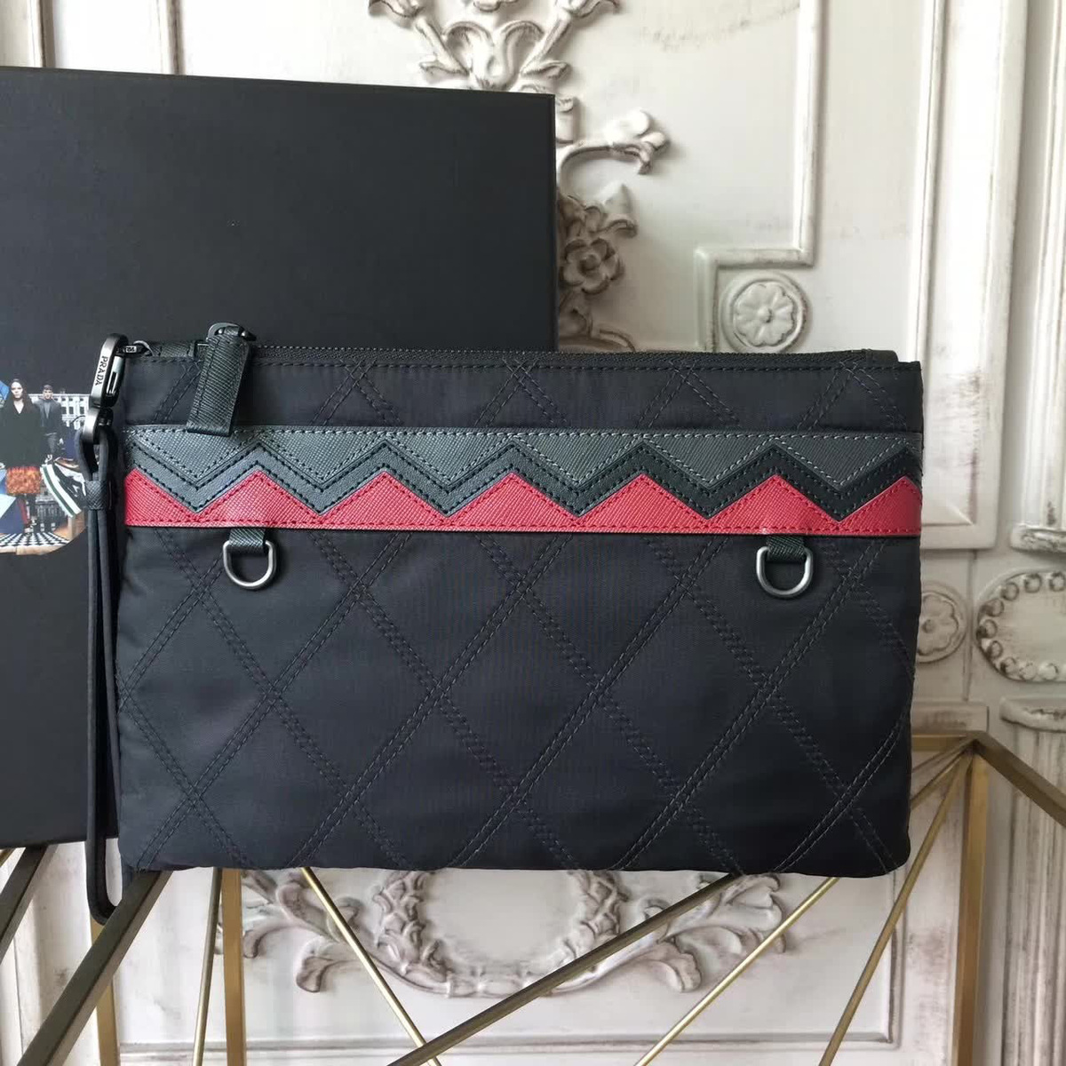 Pra*a nylon clutch 4292 28cm x 1.5cm x 18cm