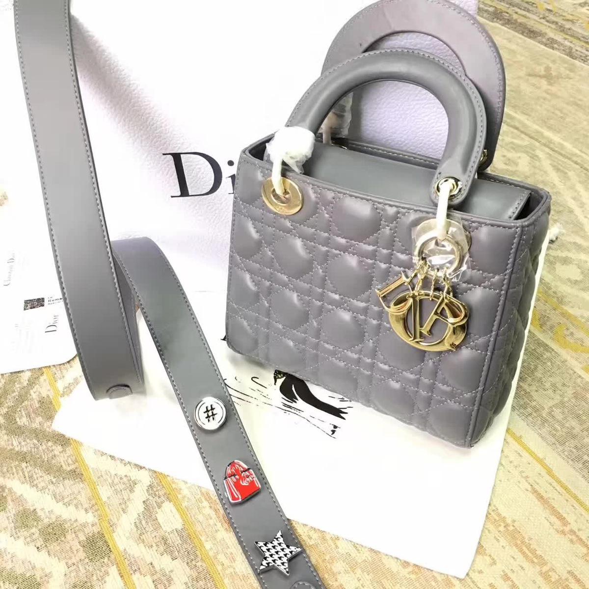 cohotbag lady D10r 1588