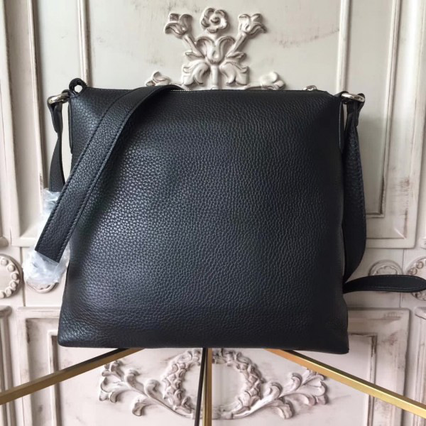 Gvc*1 shoulder bag 2476  28.5cmx6cmx26cm