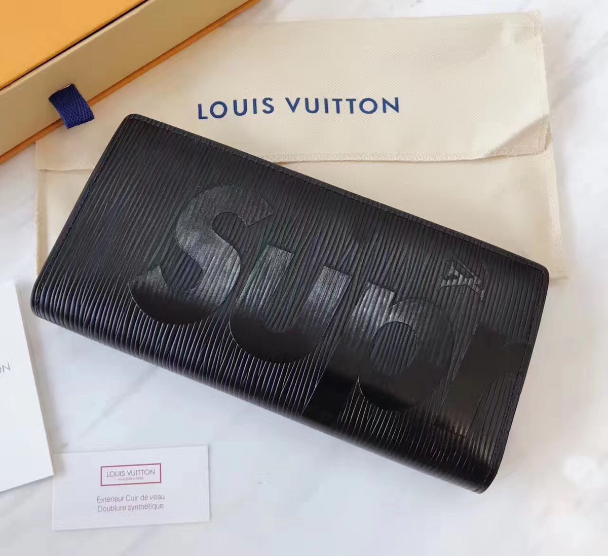 l0vis Vvtt0n svp*me wallet black 3798 19cmx10cm
