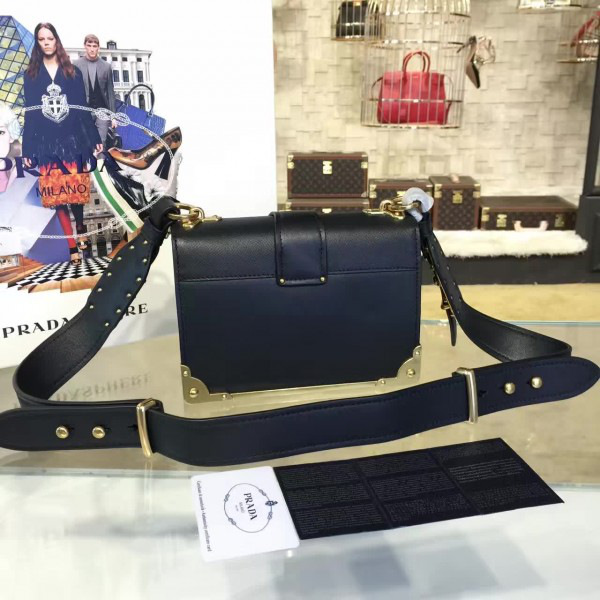 Pra*a cahier leather shoulder bag black 4270 20cm x 14.5 cm x 7cm