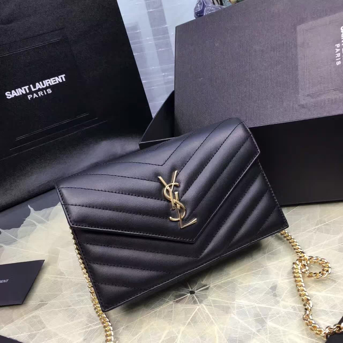 Y51 monogram college black gold 5066 19cm x 11.5cm x 4cm
