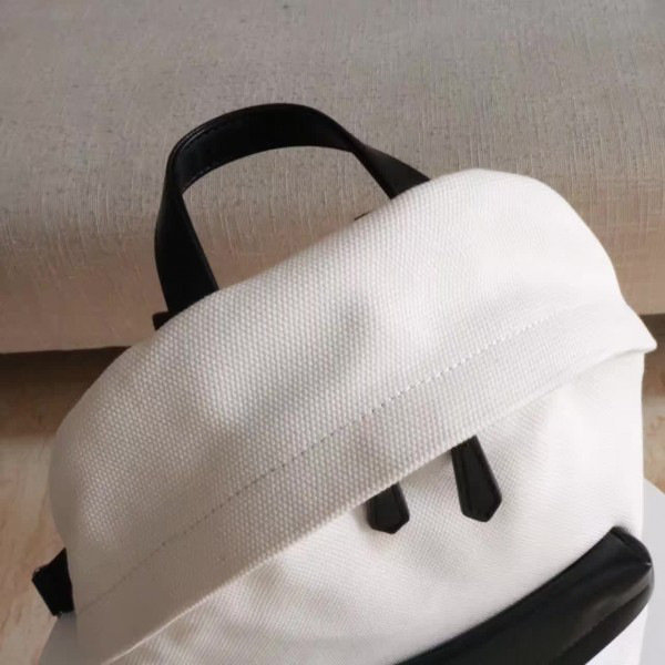 Ba1en*iaga backpack 33cm x 43cm x 13