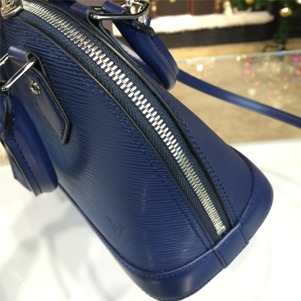 l0vis Vvtt0n alma bb blue epi leather indigo_m40855_24cm x 11.5cm x 18cm