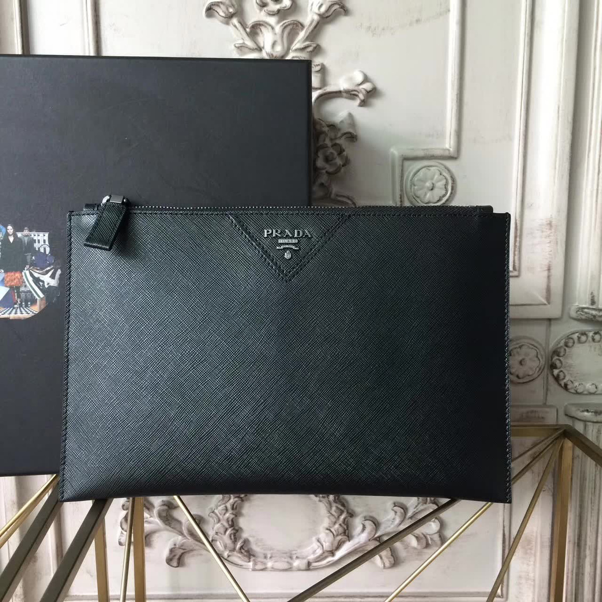 Pra*a leather clutch bag 4315 28cm x 1.5cm x 18cm