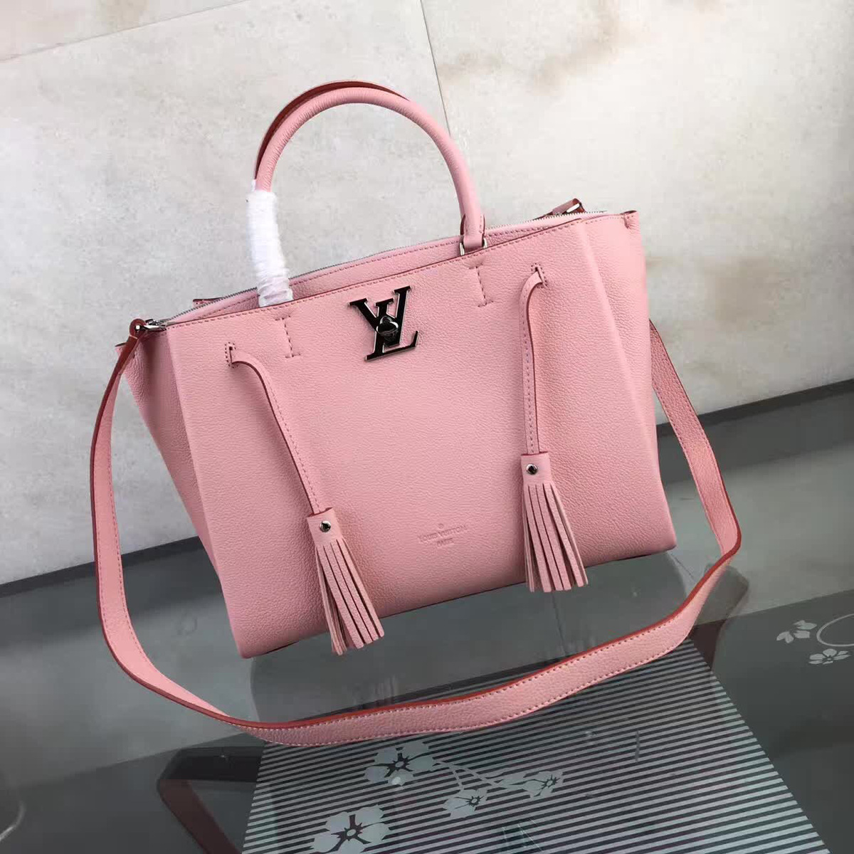 l0vis Vvtt0n m54570 pink 38cm