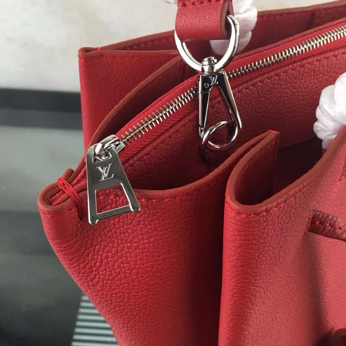 l0vis Vvtt0n m54570 big red 38cm