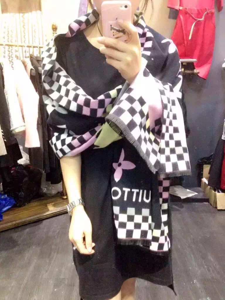 LV cashmere long scarf a10 black