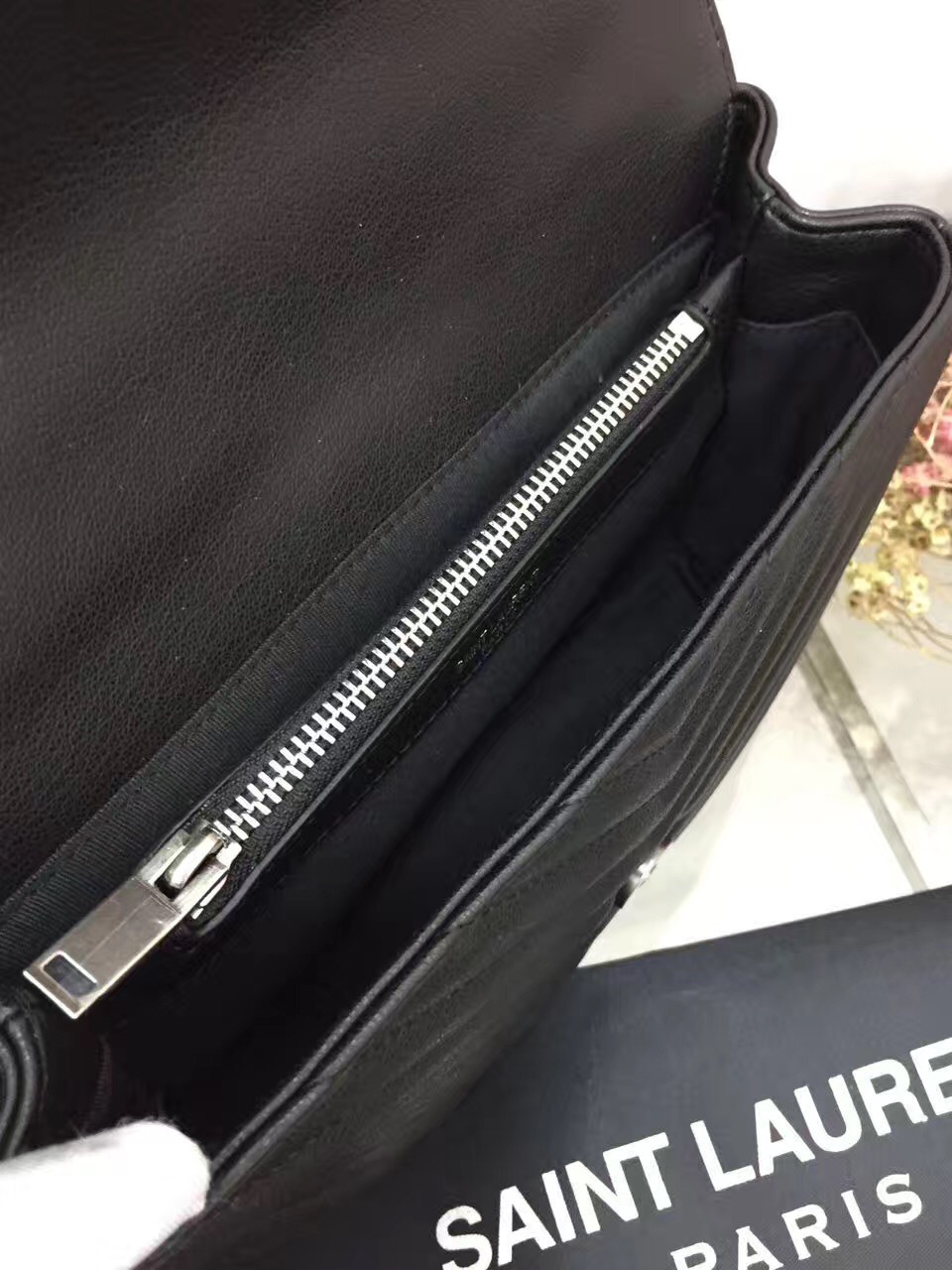 Y51 female bag 26608 black medium 24*20*8.5 cm