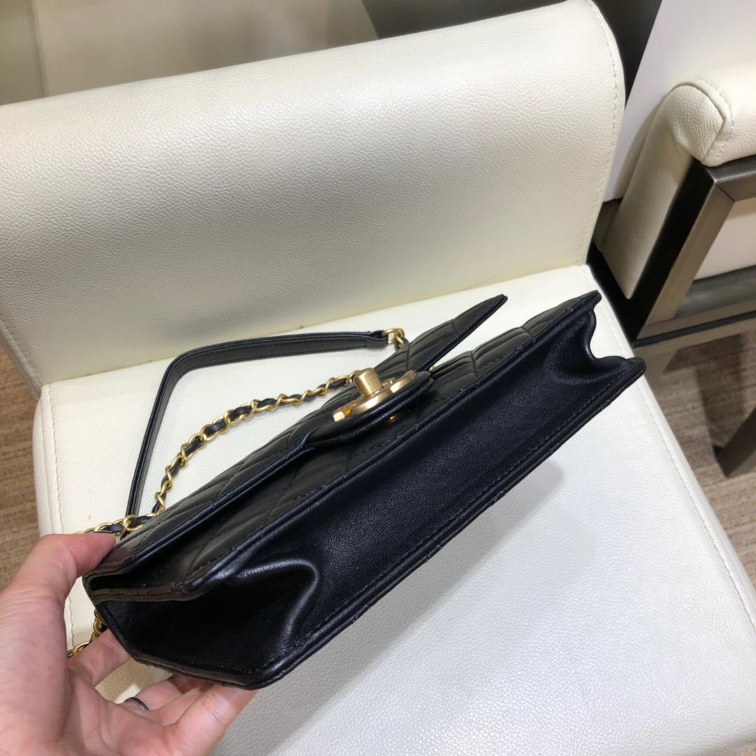 Ch**el classic rhomboid cover bag black