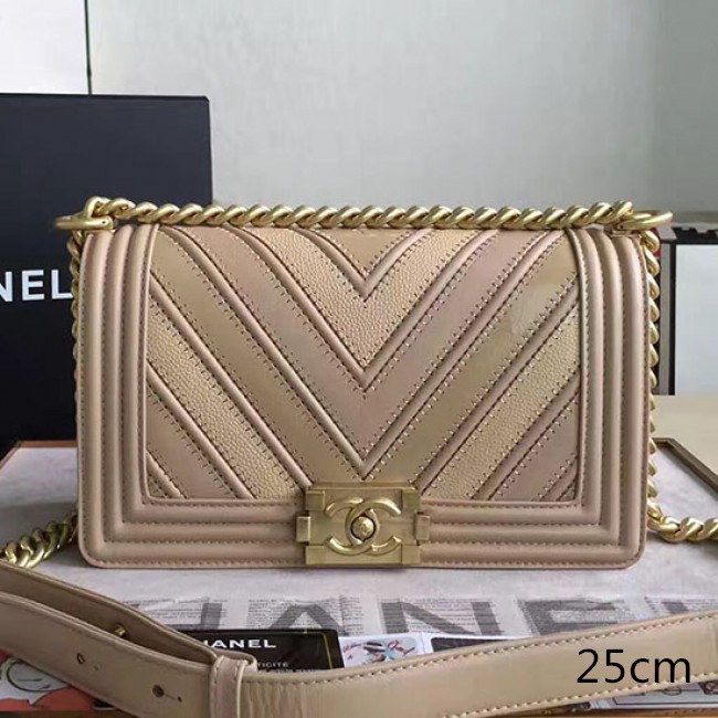 Ch**el chevron quilted medium boy bag beige