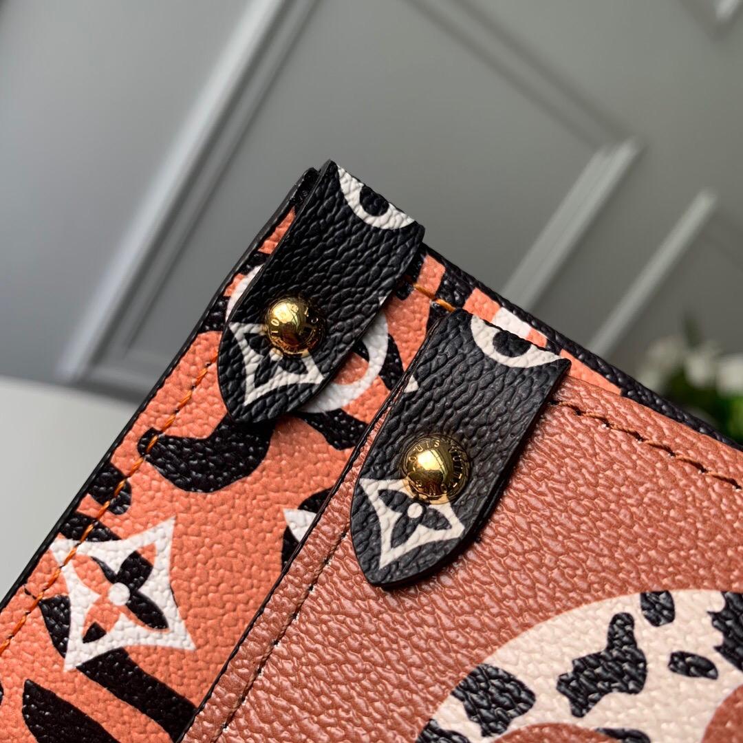 Lv monogram giant on the go tote bag black and khaki 41 cm