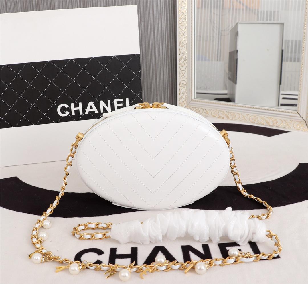 Ch**el whole cowhide white 19.5cm