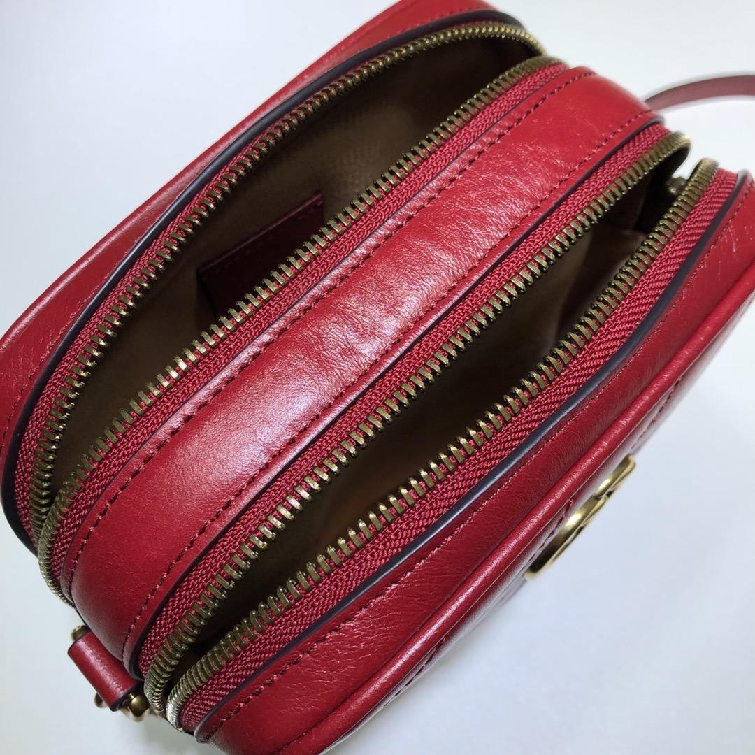 Gvc*1 shoulder bag  chain bag red 16 x 18.5 x 7 cm
