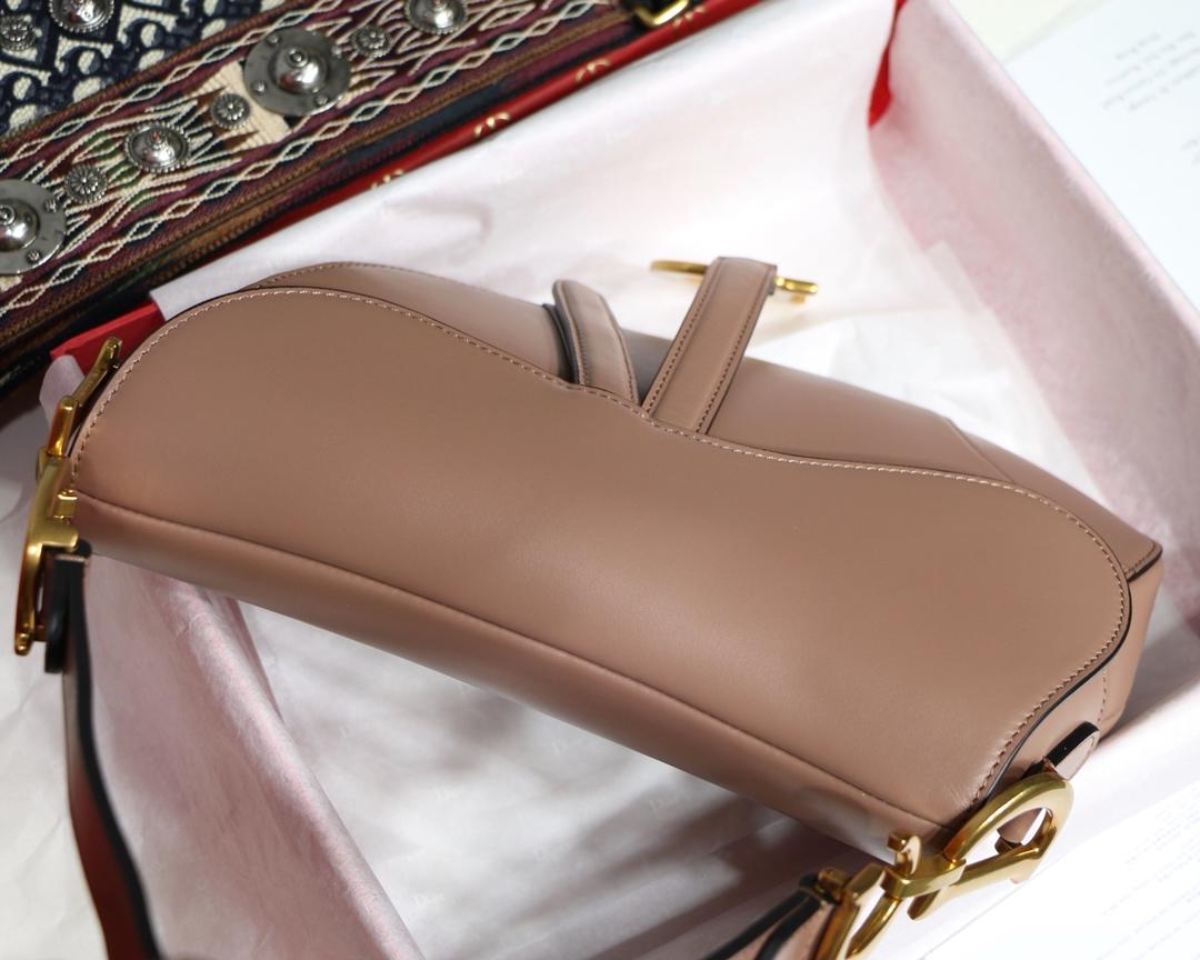 D10r saddle bag 25.5 x 20 x 6.5 cm
