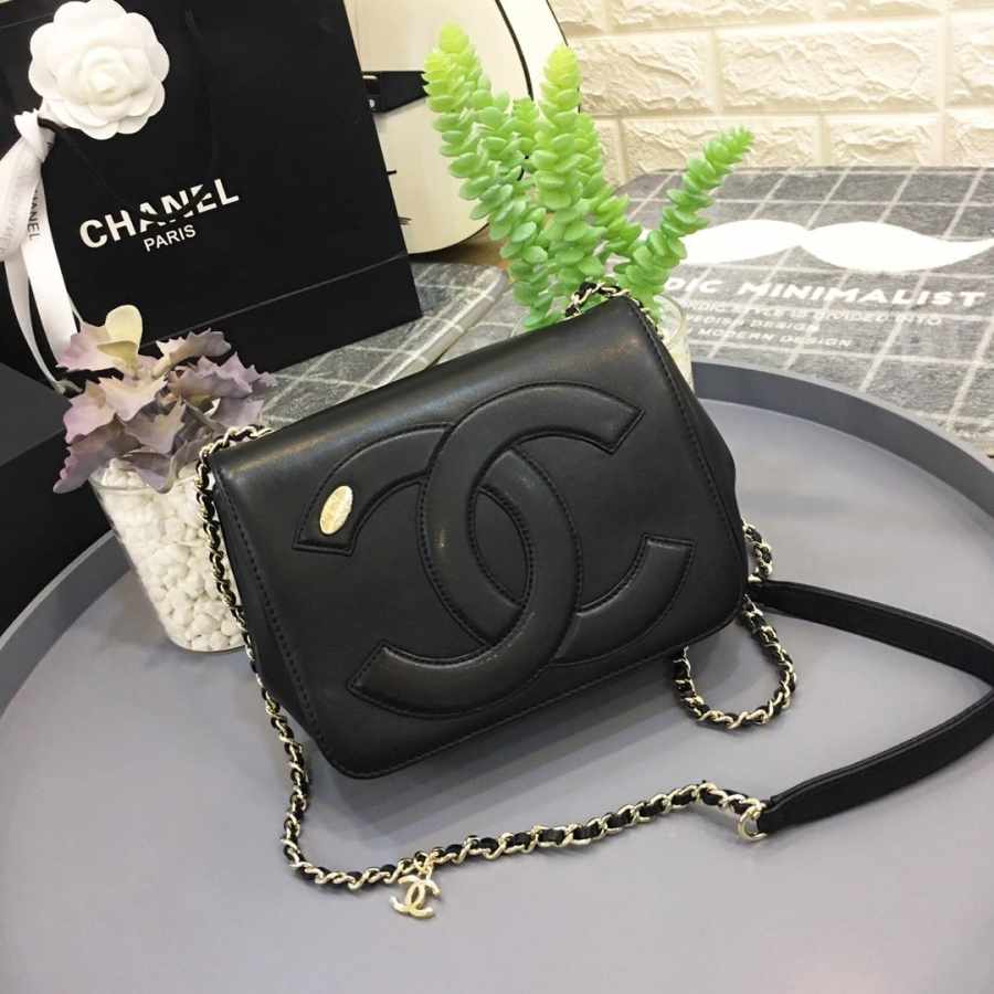 Ch**el new sheepskin small square bag black 18.5x5.5x15cm