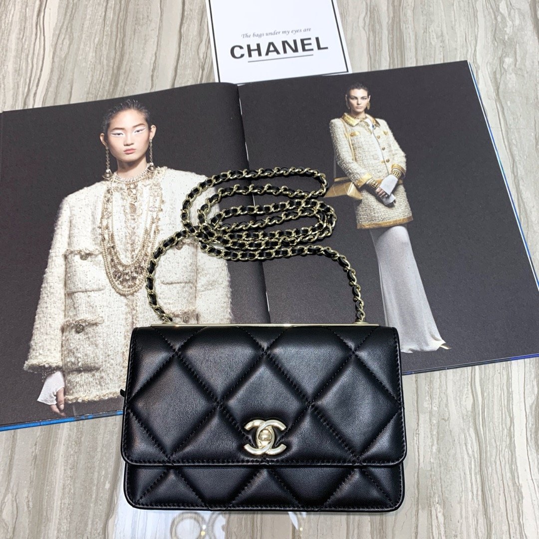Ch**el new goatskin woc chain bag 19cm