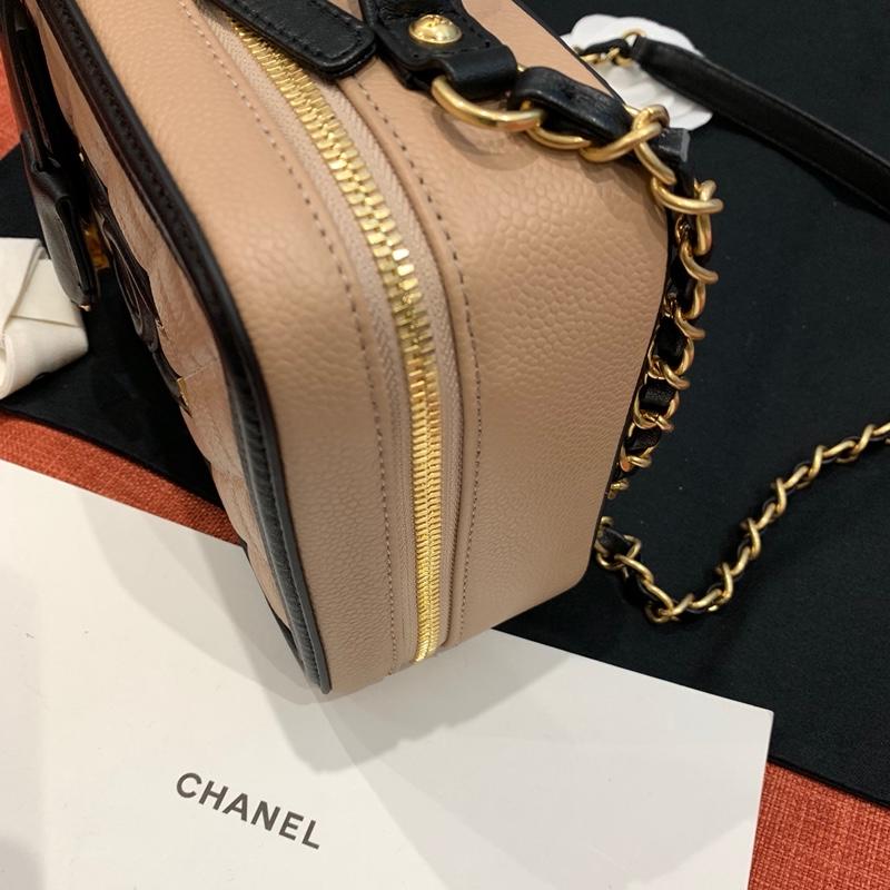 Ch**el chain camera bag 21cm-17cm