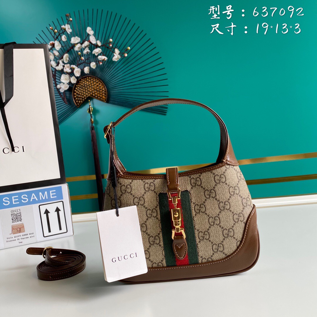 Gvc*1 handbag 637092