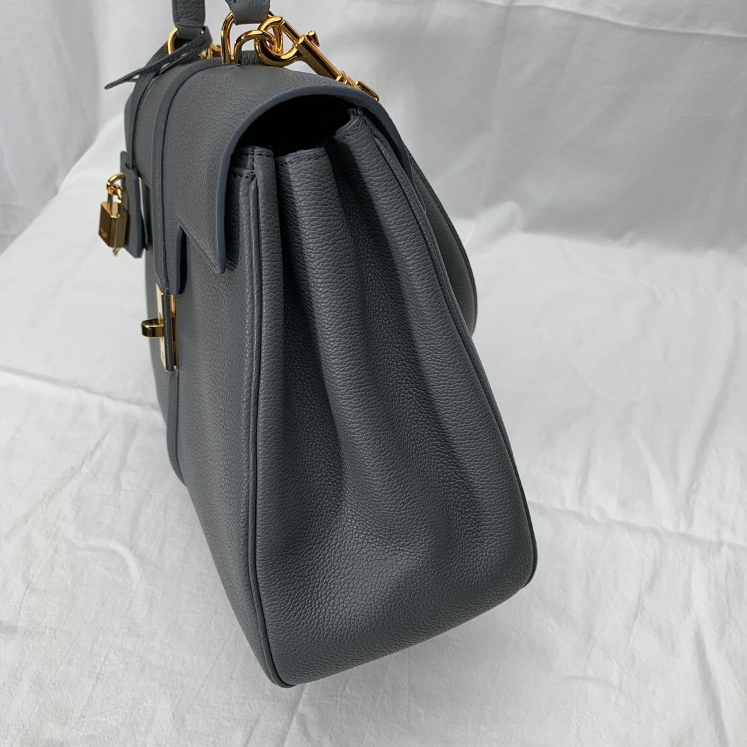 MEDIUM 16 BAG IN GRAINED CALFSKIN GRAY 32x23.5x13