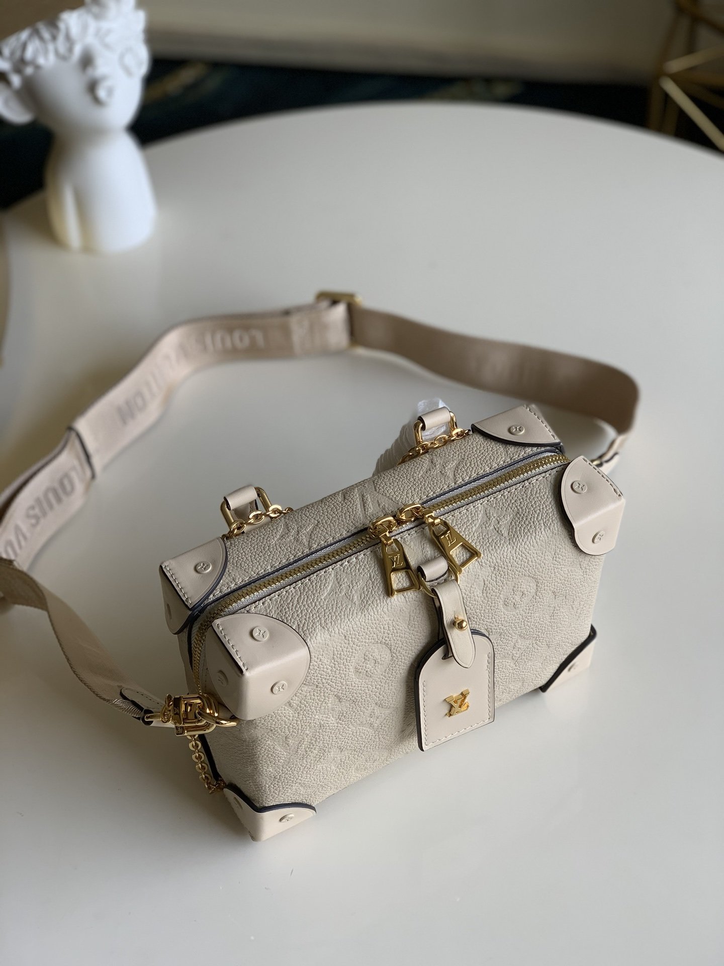 l0vis Vvtt0n petite malle souple cream m45394 20×8×14cm