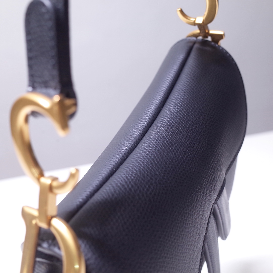D10r mini saddle bag black grained calfskin  jessi m0447cbaa 21 x 18 x 5 cm