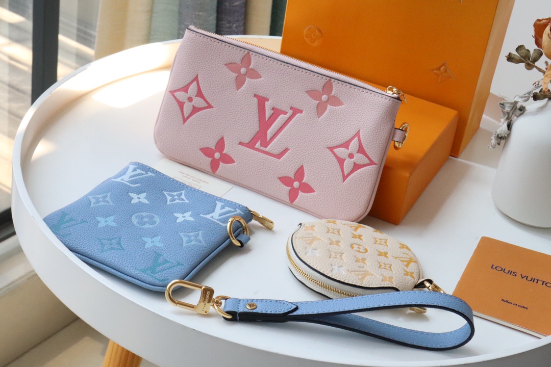 l0vis Vvtt0n trio pouch monogram empreinte leather m80407 19.5 x 11.5 x 3.0 cm