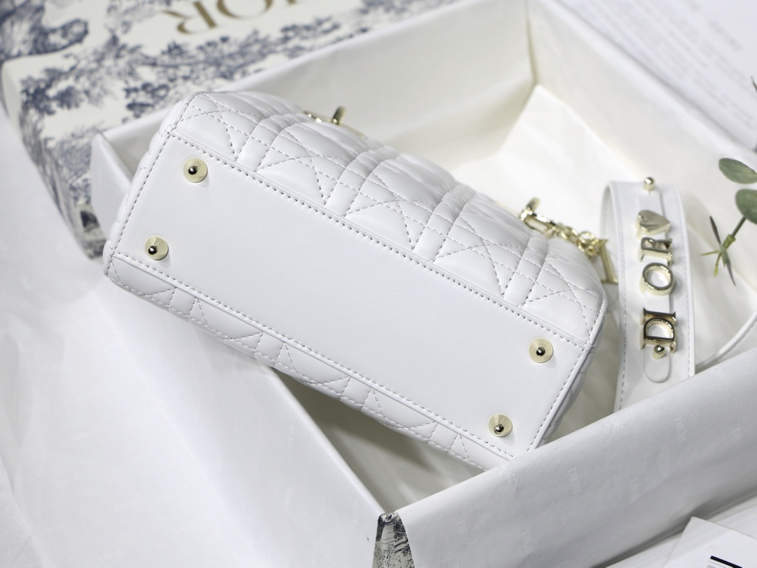 D10r lady my abcD10r bag latte cannage lambskin m0538 20cm