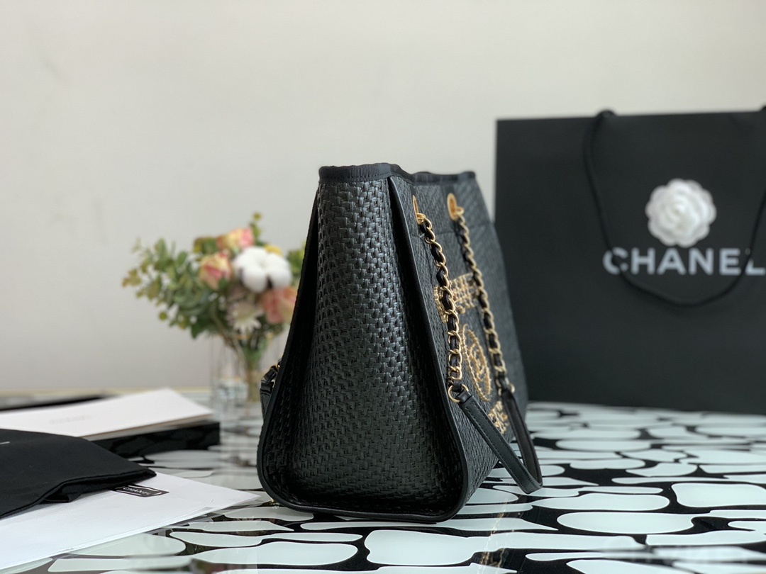 Ch**el large tote straw, calfskin & gold metal black a66941